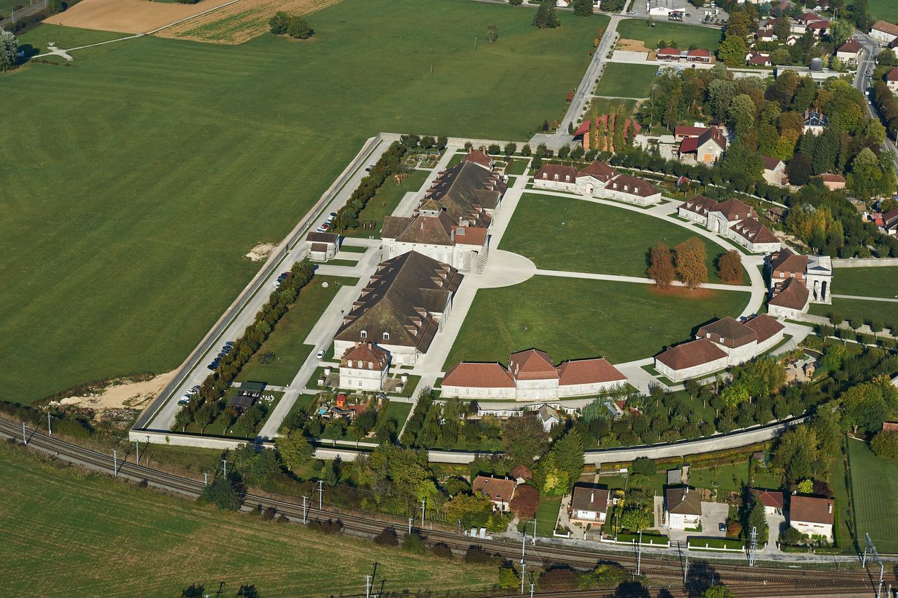 Monuments Salines Royales d'Arc-Et-Senans BI-0166